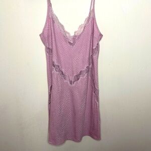 Victoria's Secret Womens Size S Purple Pink Lace Slip Dress
